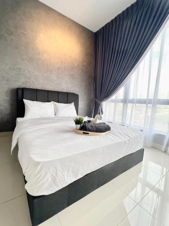 The Apple Residence & Suites Infinity Pool By Nestcove Malacca Екстер'єр фото