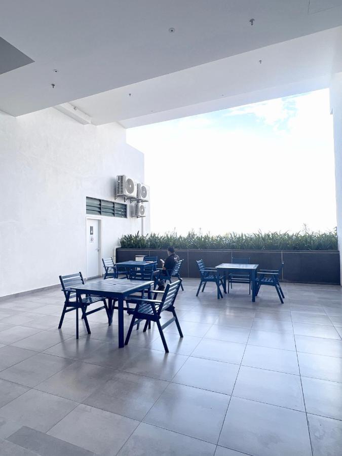 The Apple Residence & Suites Infinity Pool By Nestcove Malacca Екстер'єр фото