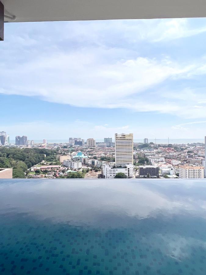 The Apple Residence & Suites Infinity Pool By Nestcove Malacca Екстер'єр фото